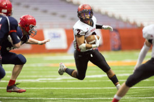 Aaron Sampson ran for 165 yards and two touchdowns. Photo by Andrew Thayer/Press & Sun-Bulletin