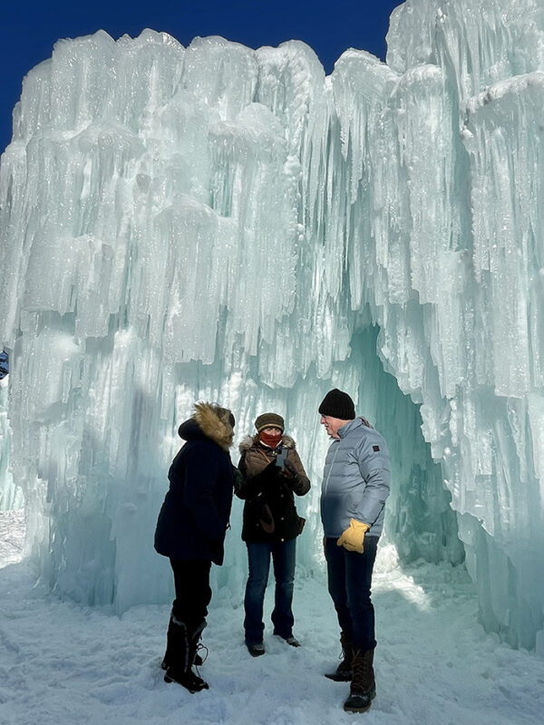 Ice castles in Lake will return, with ice bar, more ice Glens
